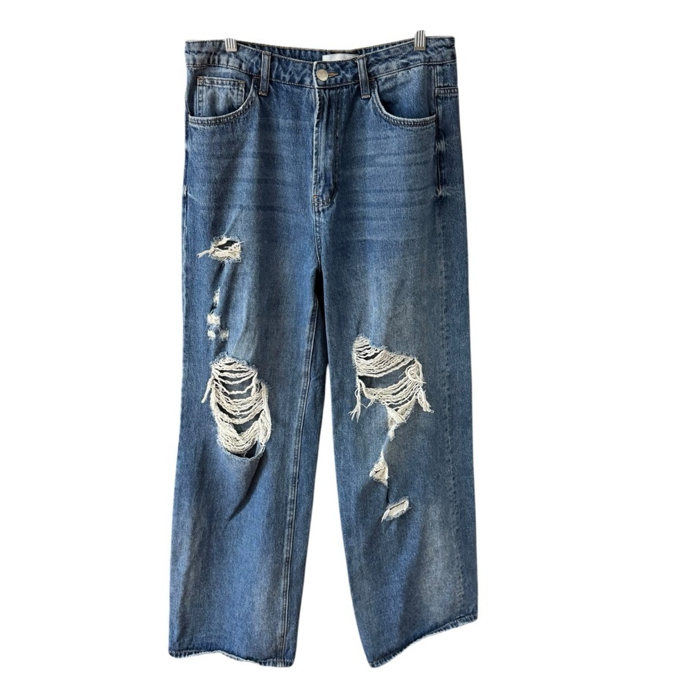 Distressed Light Blue Women's Jeans - Picture 9 of 10